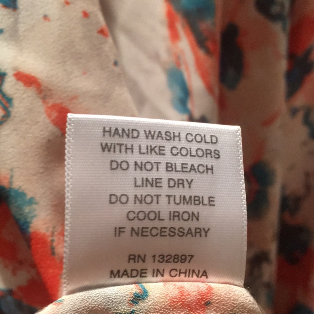 Pretty blouse - Picture 3 of 4